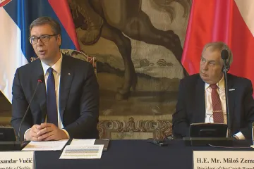 Zeman se Vučičovi omluvil za bombardování z roku 1999 a Srby poprosil o odpuštění