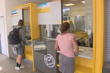 Tři sta rušených poboček České pošty fungovalo v pátek poslední hodinu