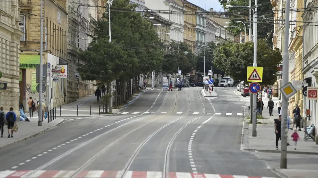Opravená ulice Veveří