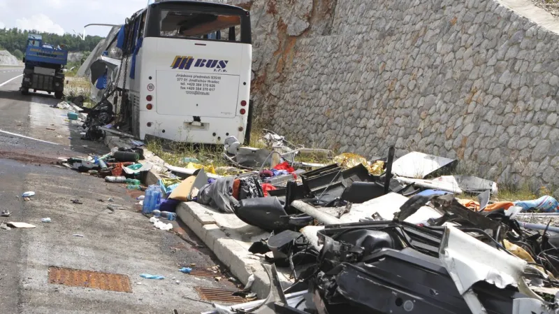 V Chorvatsku havaroval český autobus