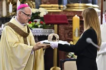 Do Jablonného se vrátila lebka svaté Zdislavy, veřejnost ji uvidí naposledy