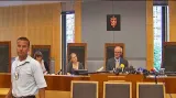 Brífink norského soudu po slyšení a Andersem Breivikem