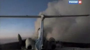 Požár ruského letadla na letišti v Surgutu