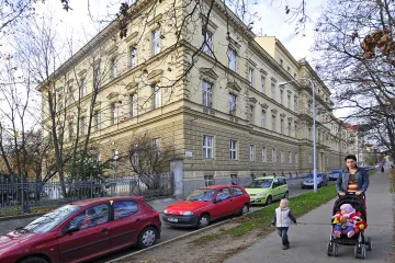 Porodnice „Obilňák“ slaví 130 let a blíží se její konec. Rýsuje se nová, jinde, za dvě miliardy