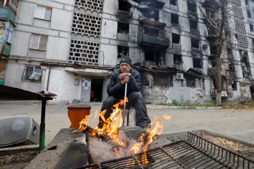 Ukrajina se potýká s nedostatkem elektřiny a je čím dál závislejší na humanitární pomoci