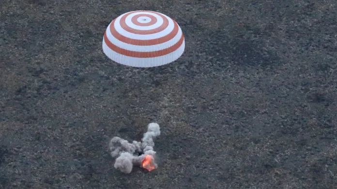 Přístání modulu Sojuz s Gennadijem Padalkou