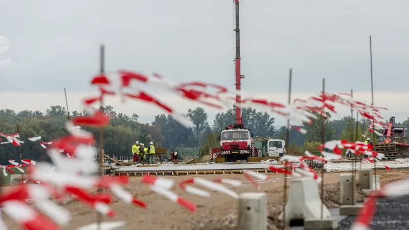 Práce na úseku D11