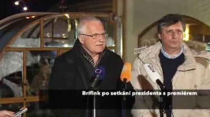 Brífink prezidenta Klause a premiéra Fischera