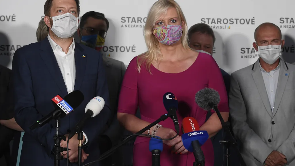 Předseda STAN Vít Rakušan a jednička středočeské kandidátky Petra Pecková
