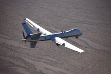 Americký a ruský ministr obrany po havárii amerického dronu obnovili kontakt