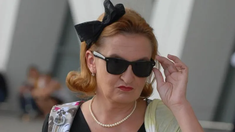 Líbáš jako ďábel