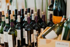 Část poslanců chce i bez dohody v koalici navrhnout zdanění tichého vína