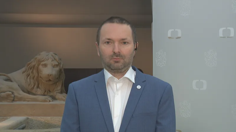 Bývalý ředitel CERMATu a poslanec Miroslav Krejčí (za Motoristy) k regulaci mobilů