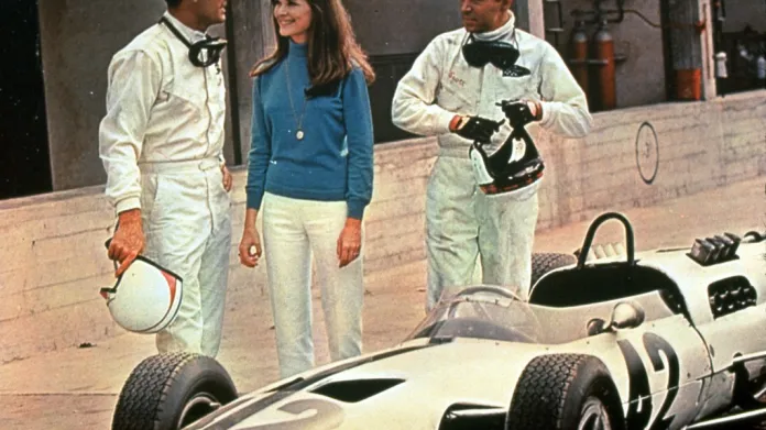 Z filmu Grand Prix (1966, režie: John Frankenheimer)