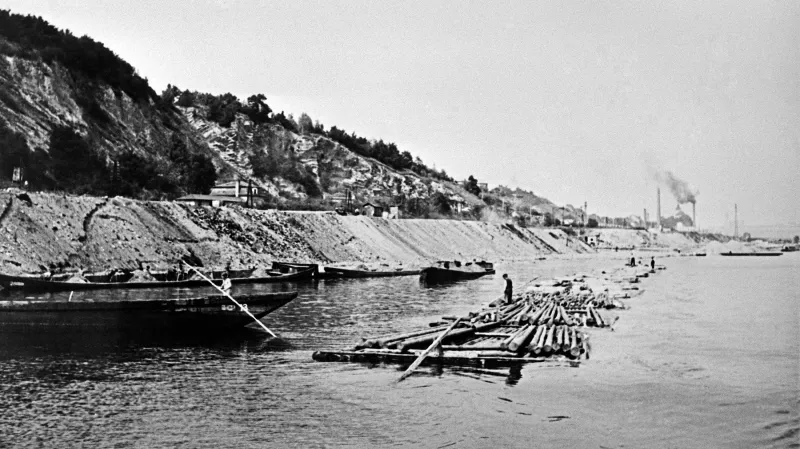 Plavení dřeva na Vltavě (1938)