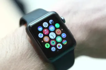 Zpravodajství pro chytré hodinky iWatch už je i v Česku