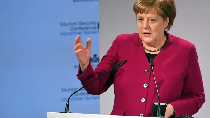 Angela Merkelová na mnichovské bezpečnostní konferenci