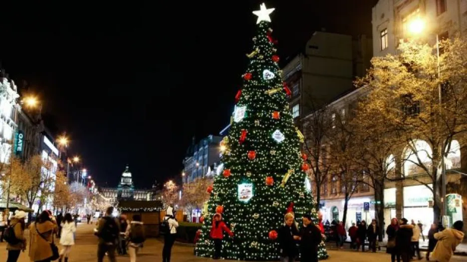 Advent začíná, dnes zapálíme první svíčku