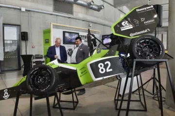 V Dolních Vítkovicích vznikla expozice závodních vozů. Dominují dva univerzitní monoposty 