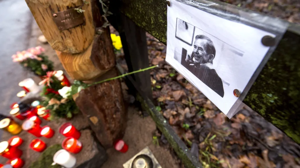 Pieta k výročí Havlova úmrtí na Hrádečku