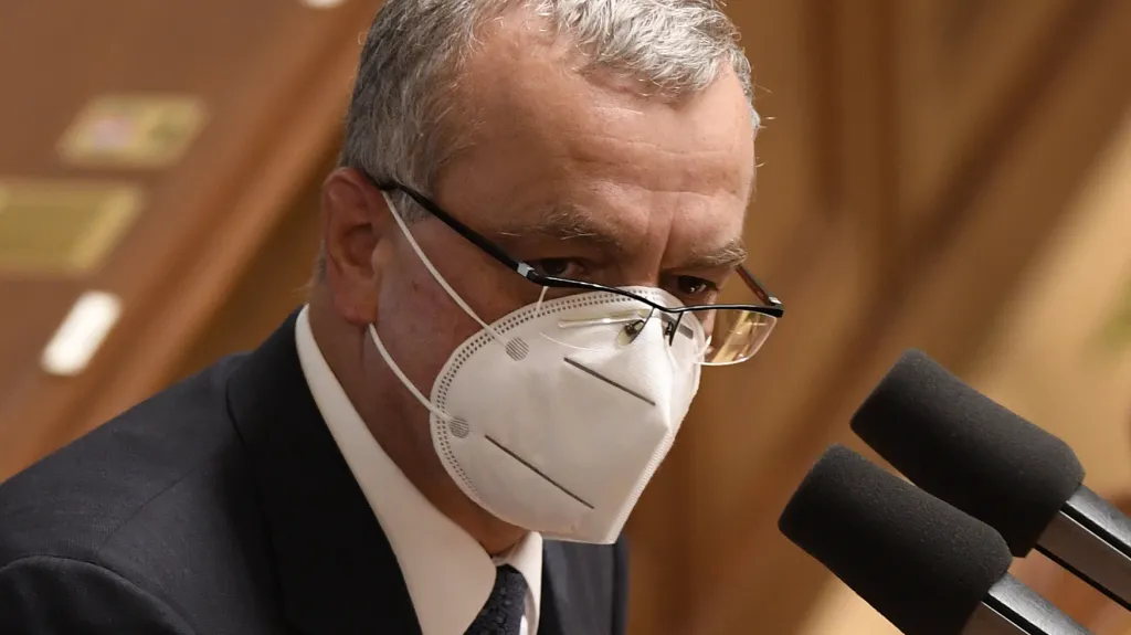 Miroslav Kalousek se ve sněmovně omluvil za návštěvu restaurace