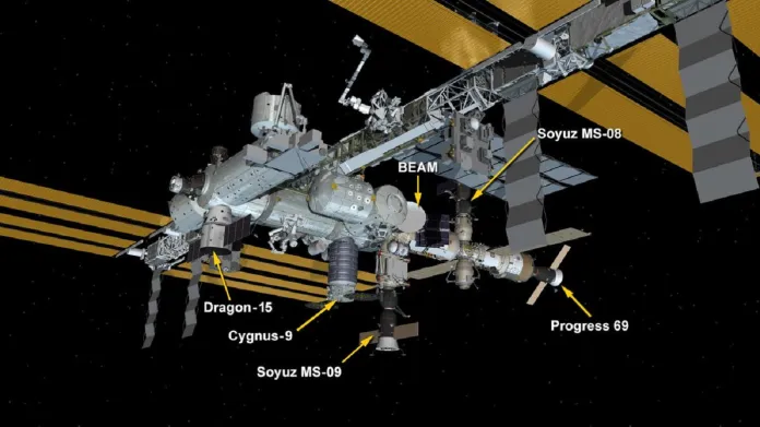 Kde u ISS kotví Dragon