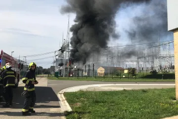 U Otrokovic hořel transformátor. Kouř byl vidět na kilometry