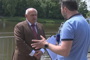 Starosta Poděbrad zvažuje odstoupení z kandidátky kvůli výrokům o Romech, Rakušan ho jinak odvolá