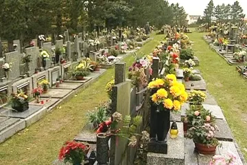 O dušičkovém víkendu pozor na sváteční řidiče