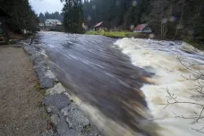 Na Šumavě se mohou kvůli tání sněhu a dešti rozvodnit některé řeky, upozorňují meteorologové