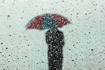 V sobotu hrozí hlavně v Čechách silný vítr, v noci na pondělí se objeví přízemní mrazíky