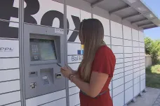 Konec front na úřadech. Lidé si začali objednávat řidičáky do výdejních boxů