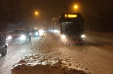 Na Česko se znovu sype sníh, Frýdlantsko vyhlásilo kalamitu
