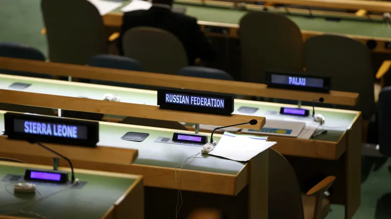 Prázdné lavice ruské delegace ve Valném shromáždění