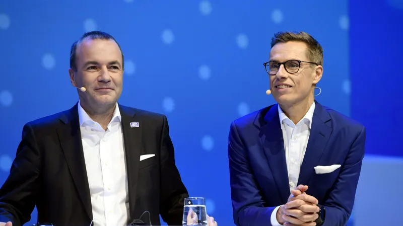 Manfred Weber a Alexander Stubb během kongresu v Helsinkách
