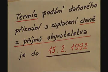 30 let zpět: Daňové přiznání zavalilo úřady