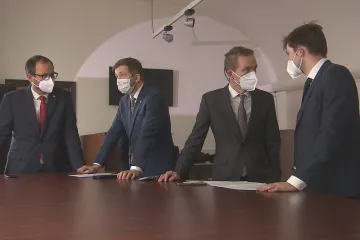 V pandemickém zákonu je nutné podle opozice opravit chybu, Senát ho vrátí poslancům