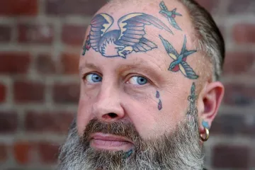 Tetování poškozuje imunitu a může snižovat účinnost vakcín, zjistila studie