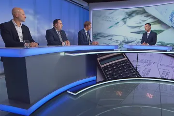 Stanjura se podle Kupky chová jako krizový manažer. Podle Hrnčíře rozpočtové plány neodpovídají realitě