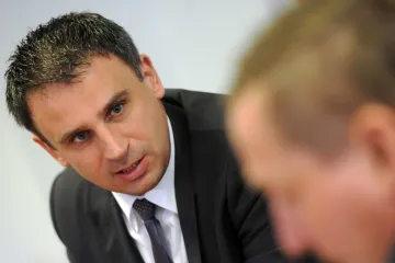 Pružný hejtman z jihu. Zimola dříve vládl s ODS i komunisty, teď se rozhádal s ANO