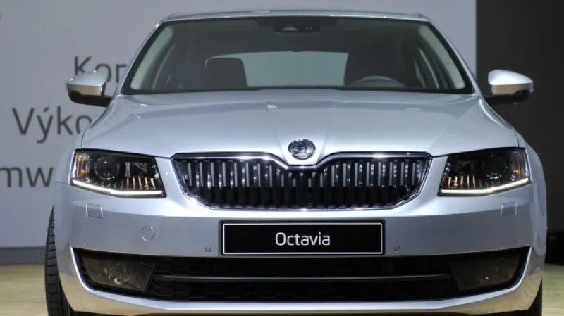 Tradiční autosalon v Ženevě