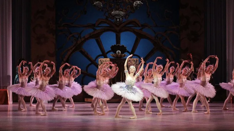 Šípková Růženka / Jade Claytonová a soubor baletu ND