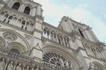 Pracuje se na věžičce pro Notre-Dame. Opravy katedrály se ale do začátku olympiády nestihnou