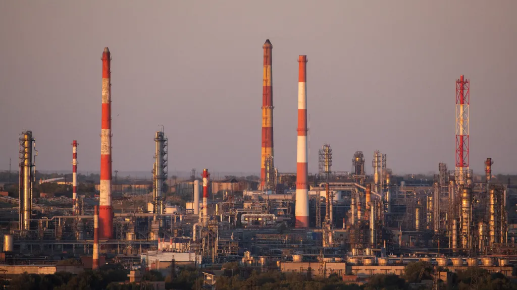 Ilustrační snímek, ropná rafinerie v ruském městě Orsk