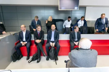 V kauze veřejných IT zakázek se škodou čtvrt miliardy soud obžalované zprostil