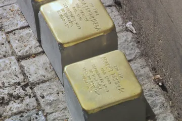 V Praze přibyl kámen zmizelých věnovaný Pavlu Tigridovi