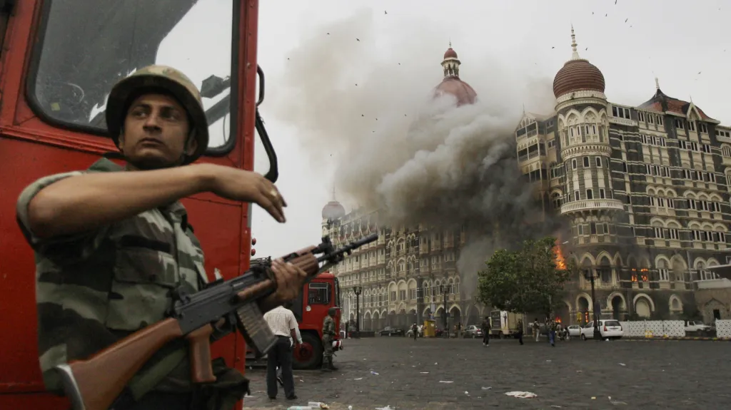 Boj s ozbrojenci u hotelu Tádž Mahál při útocích v Bombaji (2008)