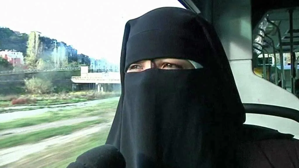 Zahalená muslimka