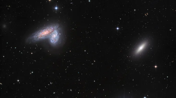 Galaxie známé dříve jako Siamská dvojčata