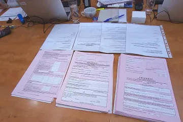 Kde chybí pobočky, jezdí úředníci pomáhat s daňovými přiznáními přímo do terénu